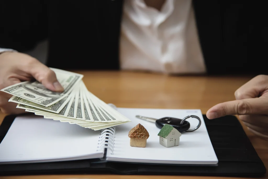 business-man-show-money-bank-note-make-financial-plan-invite-people-sell-buy-house-car-monetary-prop | Homesell